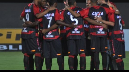 Imagem Vitória 3 x 0 Serrano: Veja os gols da partida