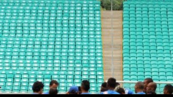Imagem  Meia de 17 anos é a novidade entre os relacionados do Bahia