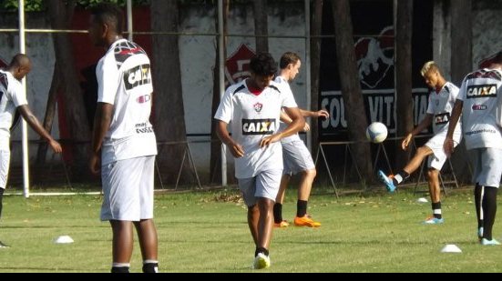 Imagem Vitória: titulares sentem dores musculares, mas não preocupam