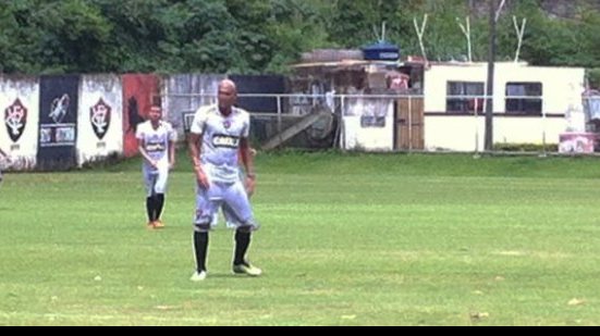 Imagem Souza e Hugo enfrentam os juniores em coletivo na Toca