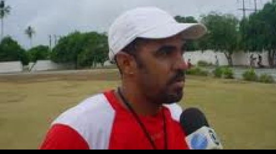 Imagem Duzinho pede demissão do Serrano; Auxiliar assume
