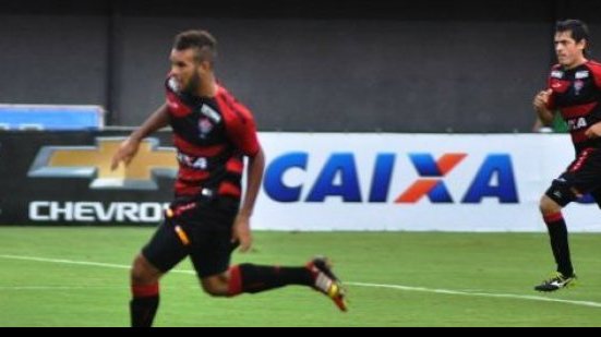 Imagem Vitória encara J. Malucelli pela Copa BR tentando eliminar volta 