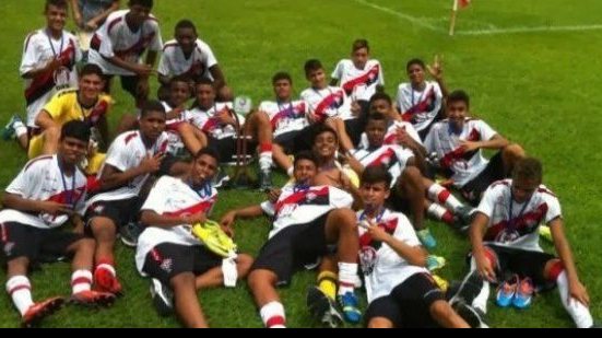 Imagem Vitória realiza testes na Toca do Leão na busca jovens talentos