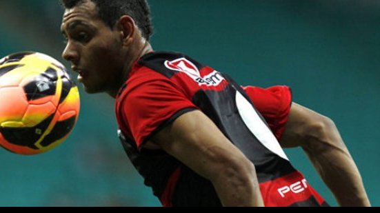 Imagem Sem Juan, Ney Franco tem dúvida na lateral-esquerda para BaVi