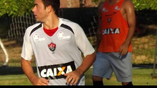 Imagem Vitória ganha reforço para enfrentar Conquista; Welison volta