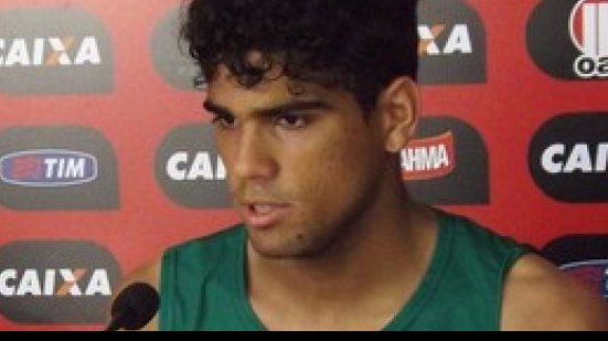 Imagem Lateral renegado no Vitória desperta interesse de grandes paulistas