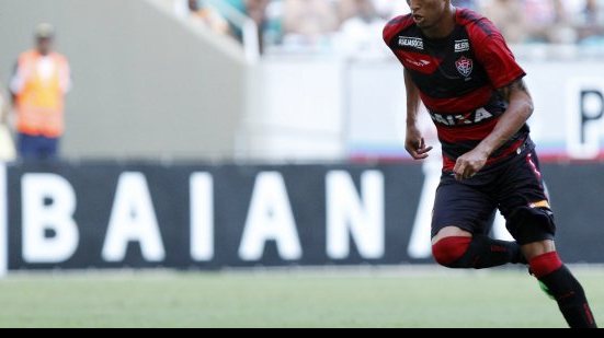Imagem Mesmo na reserva, Alan Pinheiro avisa: “estou pronto”