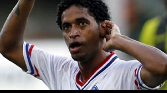 Imagem Ávine é homenageado antes do BaVi na Fonte Nova