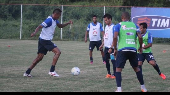 Imagem Bahia tem retorno de atacante para final em Pituaçu