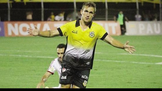 Imagem Meia pretendido pelo Bahia fecha com o Atlético-PR
