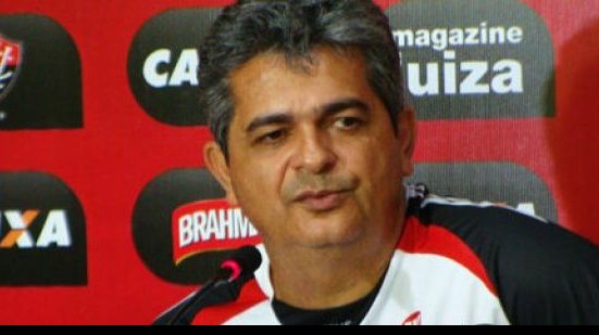 Imagem Botafogo tenta contratação de Ney Franco