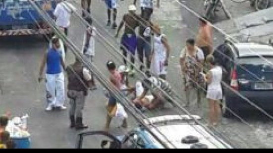Imagem Tiroteio e três esfaqueados em brigas entre torcedores da Bamor e Imbatíveis