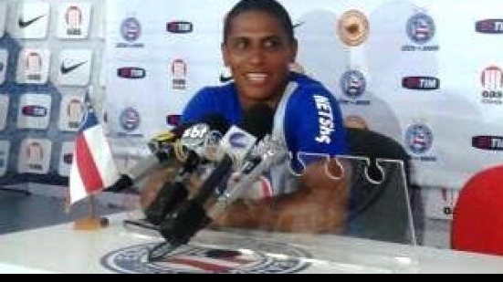 Imagem Uelliton desabafa após título: “falaram que eu era ex-jogador”