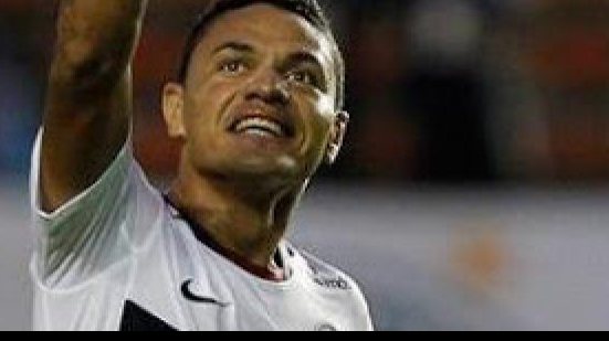 Imagem Cristóvão Borges quer levar volante do Bahia para o Fluminense