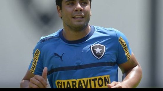 Imagem Novo reforço do Bahia, Henrique já está em Salvador