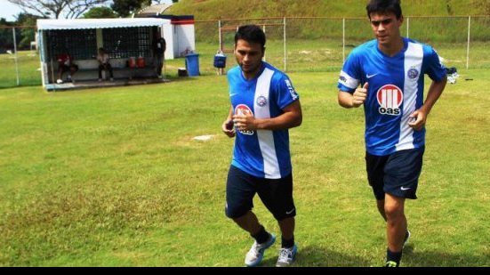 Imagem Com Maxi e Fahel, Bahia divulga relacionados