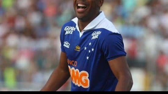 Imagem Borges nega acerto com o Bahia e diz que fica no Cruzeiro