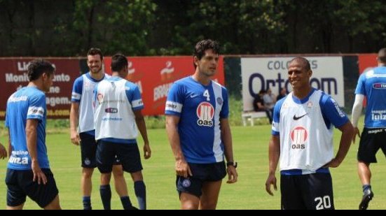 Imagem Marquinhos Santos depende do DM para escalar time de domingo