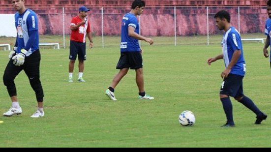Imagem Com Roniery, Bahia divulga relacionados para jogo com Figueira