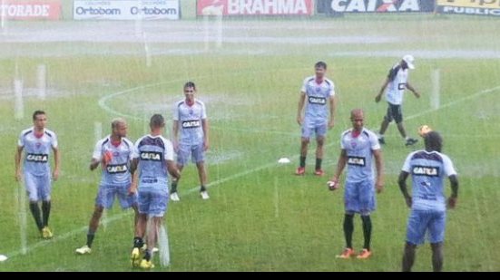 Imagem Por conta de chuva, Vitória cancela treino e já entra em concentração