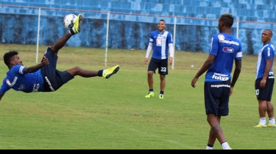 Imagem Debaixo de chuva, Bahia encerra preparação de olho no Figueira