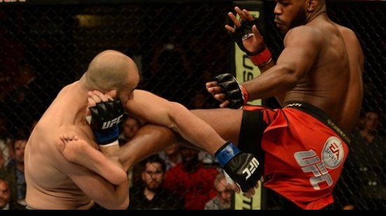 Imagem Jon Jones domina Glover e mantém cinturão no UFC
