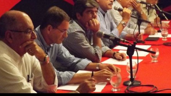 Imagem “Não existe crise”, diz Falcão em reunião que aprovou contas de Alexi