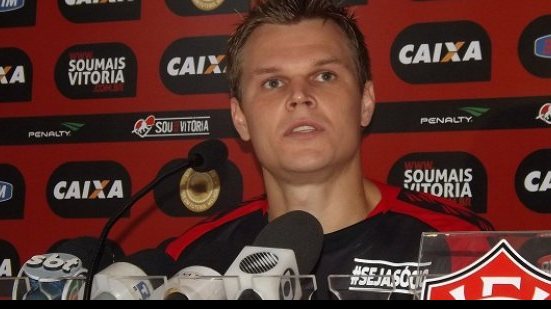 Imagem Alemão pede foco no futuro: “vamos esquecer o que passou”