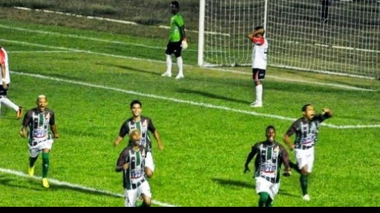 Imagem Fluminense de Feira libera mais seis jogadores