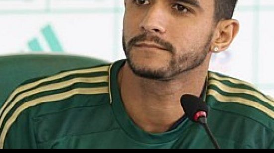 Imagem Especulado pelo Bahia, atacante é apresentado no Palmeiras