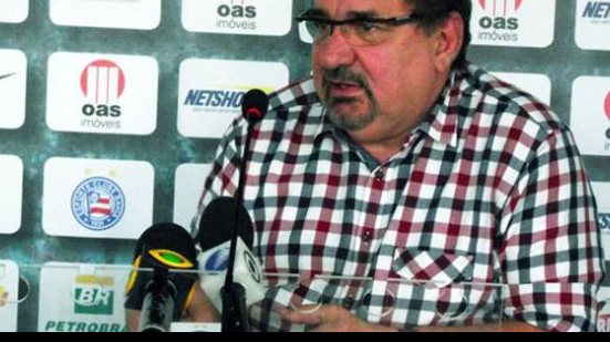 Imagem Ex-Bahia é apresentado no Flu: &quot;sou uma pessoa fácil de se relacionar&quot;