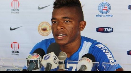 Imagem Atlético-MG ‘sonda’ lateral-esquerdo do Bahia