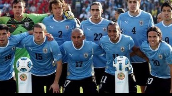 Imagem Uruguai convoca quatro atletas que atuam no Brasil para Copa