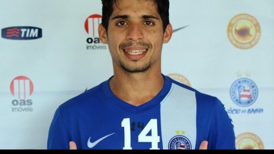 Imagem A bruxa está solta: Roniery se lesiona e fica fora do Bahia por 15 dias