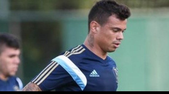 Imagem Bernardo pode estrear no Palmeiras diante do Vitória