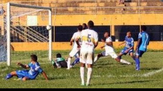 Imagem Jacobina e Colo Colo empatam no primeiro jogo da final da 2ª divisão