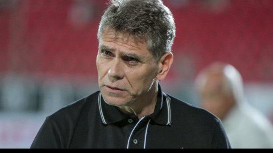 Imagem Paulo Autuori pode ser o novo técnico do Vitória; Jorginho também em pauta