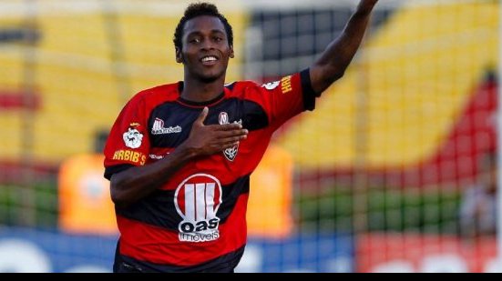 Imagem Reviravolta: técnico do Cruzeiro não quer Marquinhos que pode ir para o Catar