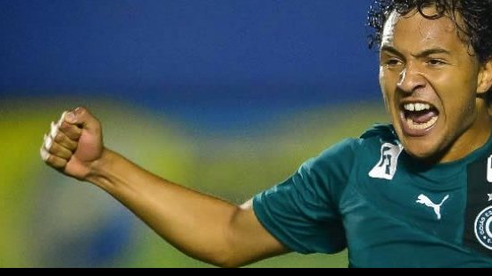 Imagem Goiás tem três desfalques pra enfrentar o Vitória