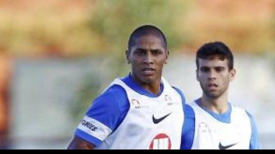Imagem Exame aponta lesão e Uelliton só volta ao Bahia após a Copa do Mundo