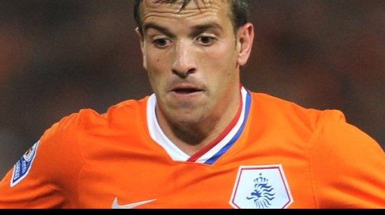 Imagem Meia da Holanda é cortado da Copa após sofrer lesão
