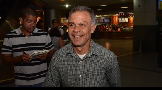 Imagem Jorginho admite Vitória &quot;longe do ideal&quot;, mas se mostra esperançoso