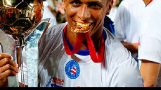 Imagem Bahia anuncia renovação de contrato de Uelliton