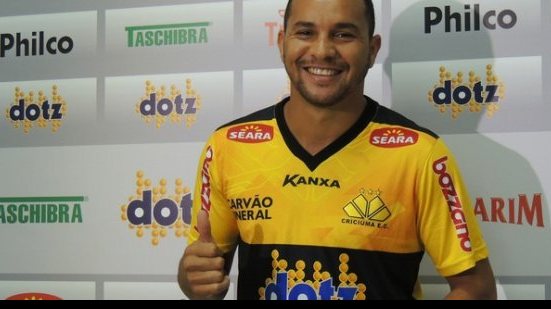 Imagem Criciúma pode perder três pontos por utilizar jogador irregular