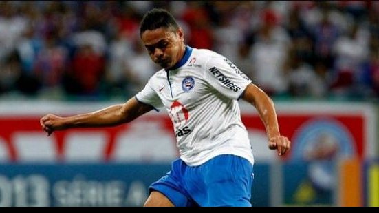 Imagem Após perder espaço no Bahia, Hélder é emprestado ao Coritiba