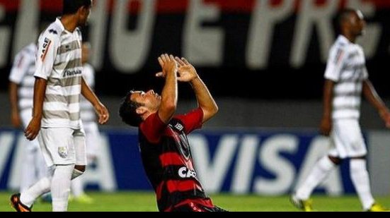 Imagem Em jejum de triunfos, Vitória não vence há seis jogo