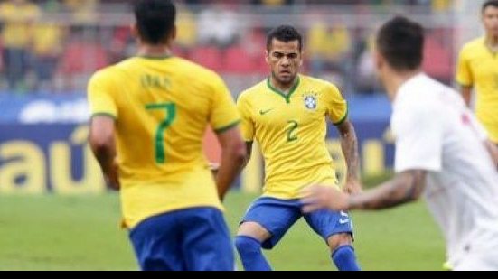 Imagem Com gol de Fred, Brasil vence Sérvia em último amistoso antes da Copa