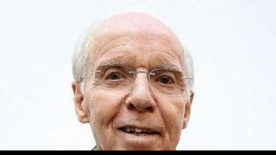 Imagem Após alta, Zagallo repete bordão: “Vocês vão ter que me engolir”