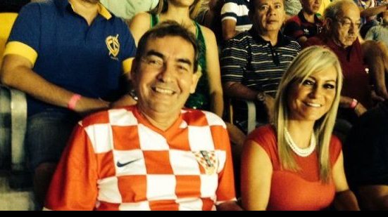Imagem Padre benze fitas do Bonfim para jogadores da Croácia, diz baiano neto de croata
