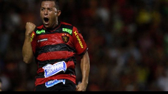Imagem Mesmo sem proposta, atacante pretendido pelo Bahia dá prioridade ao Sport